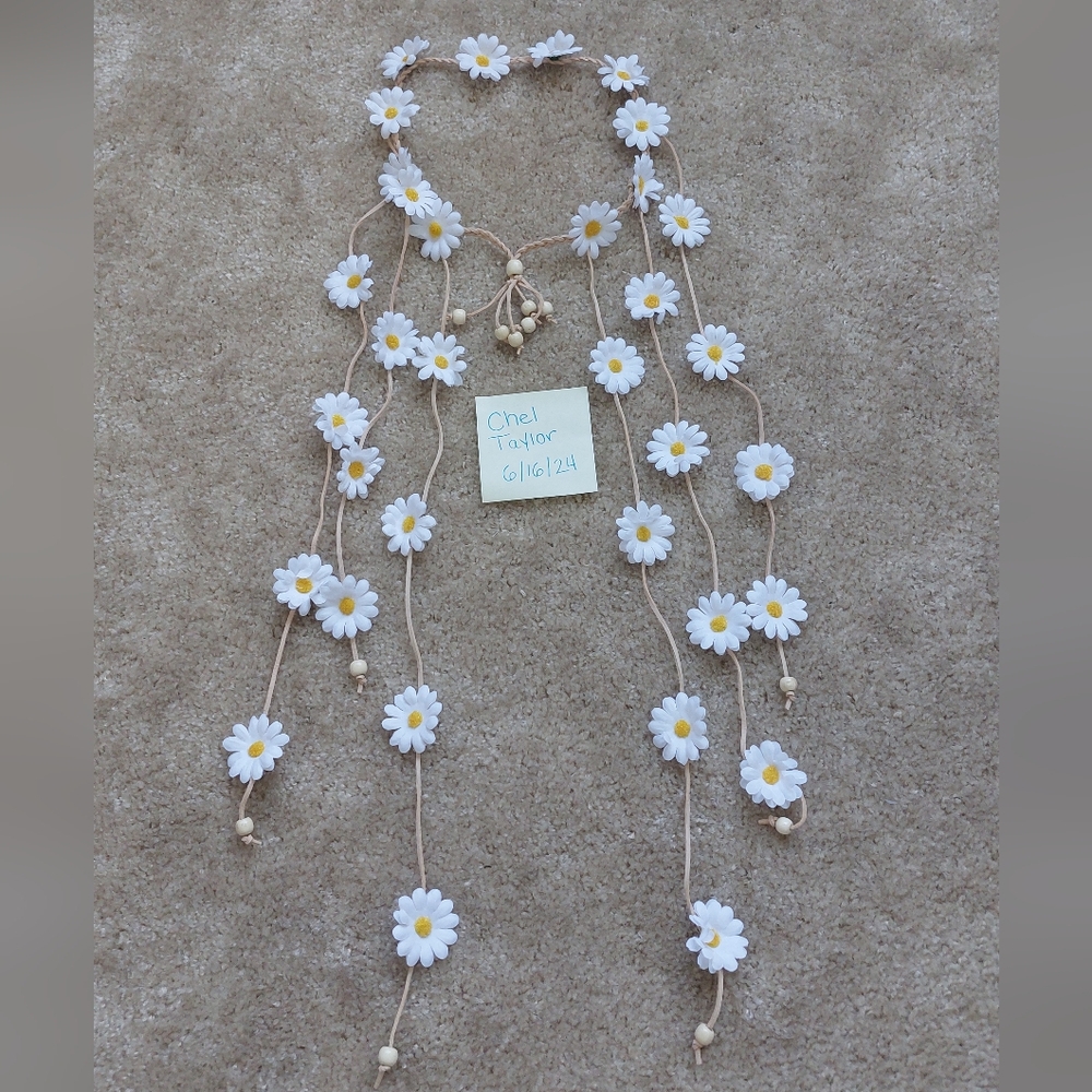 NWT Daisy Flower Crown Headband